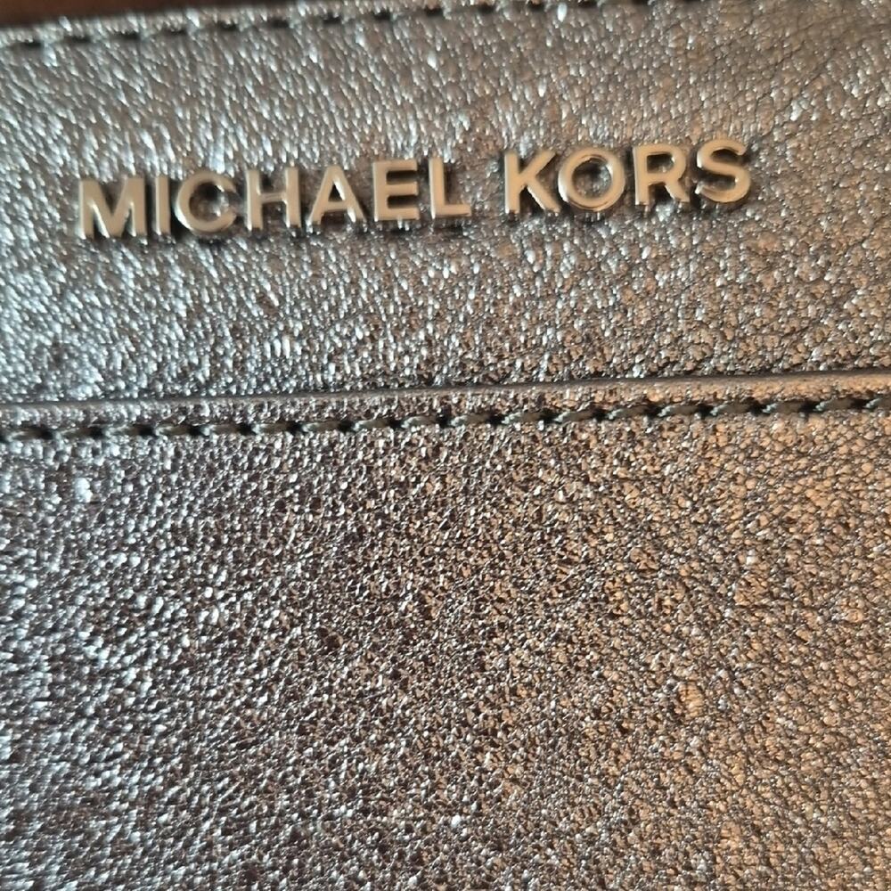 Michael Kors Metallic Silver Zip Wallet - Picture 12 of 14